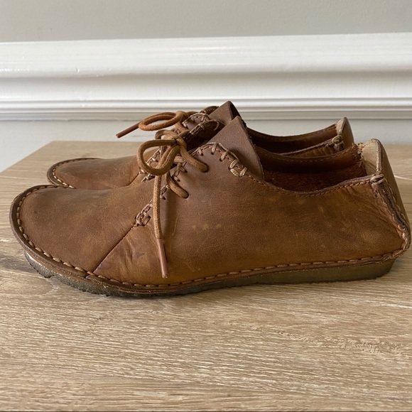 clarks faraway field beeswax